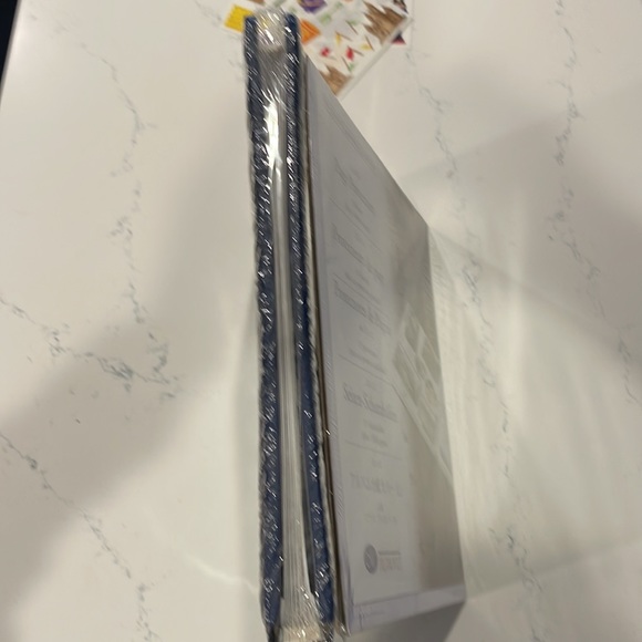 Creative Memories ‘12x12’ specialty album with corresponding page protectors NWT - Picture 4 of 5